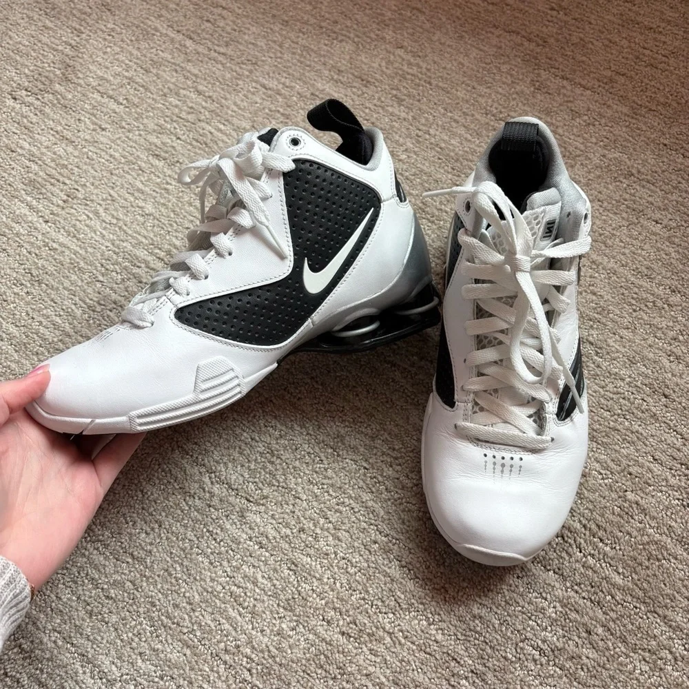 Nike Shox BB Pro Women’s Basketball Shoes - Size 7